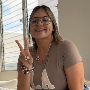 Meet your Posher, Anais